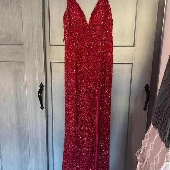Ashley Lauren Elegant Red Sequin Homecoming Prom Dress size 14 Gorgeous - www.joarbit.com Ashley Lauren Elegant Red Sequin Homecoming Prom Dress size 14 Gorgeous - www.joarbit.com